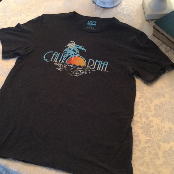 Levi’s California tee - Picture 3 of 5